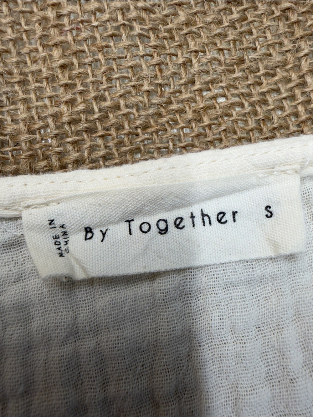 ✨ By Together Cream Woven Cotton Gauze V-Neck Top Sz S✨ - Picture 2 of 8